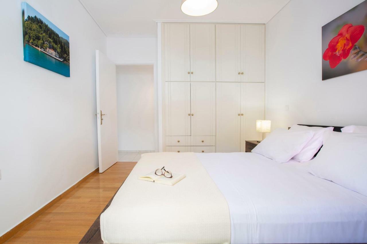 Zeas Apartment Piraeus Buitenkant foto