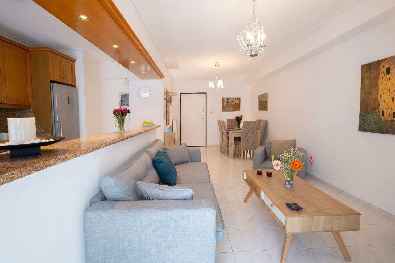 Zeas Apartment Piraeus Buitenkant foto