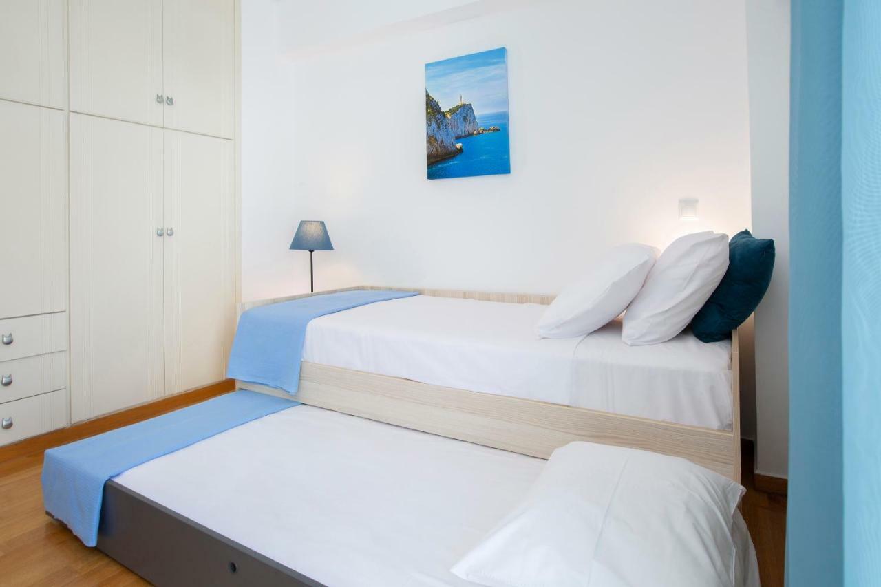 Zeas Apartment Piraeus Buitenkant foto