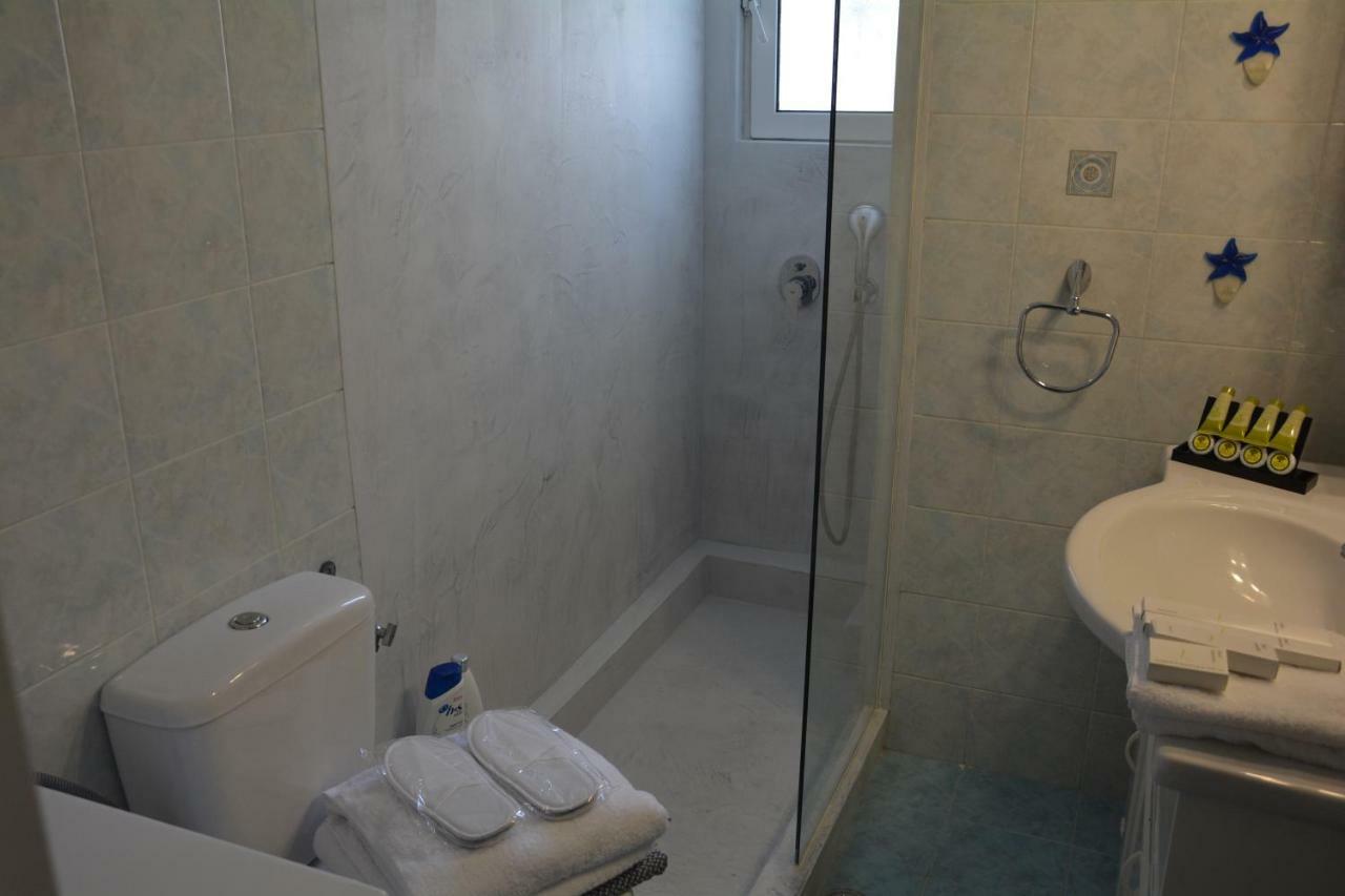 Zeas Apartment Piraeus Buitenkant foto